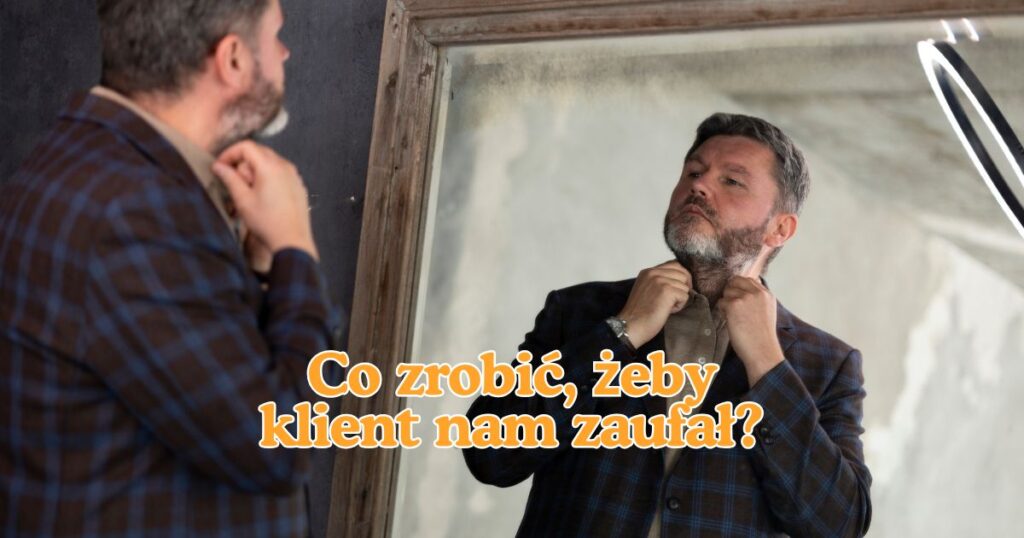 mężczyzna wzbudzający zaufanie, patrzący sobie w twarz w lustrze bez strachu